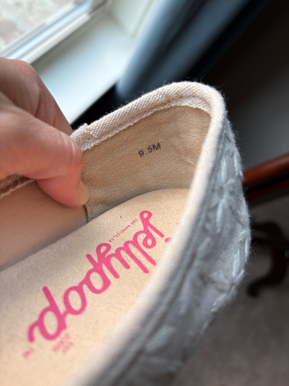 Ballet Flats Women’s size 9.5M Cream Embroidered Floral - Picture 8 of 8